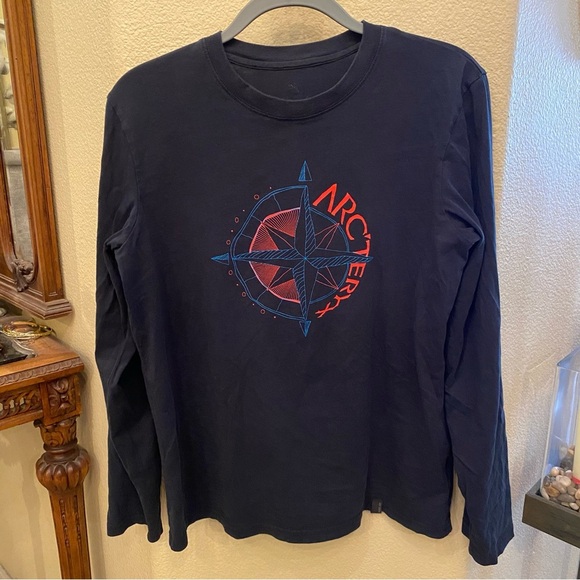ARC’TERYX Men Black Compass Graphic Long Sleeve Top Size Small - Picture 1 of 5